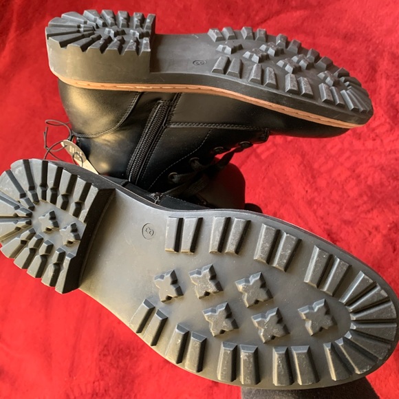 Ardene Boots Sz 8 - Picture 3 of 3